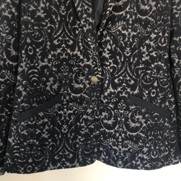 CAbi Jacquard Blazer Navy Blue Wool Blend Flocked Jacket #109 Women’s Size 6 - Picture 5 of 12